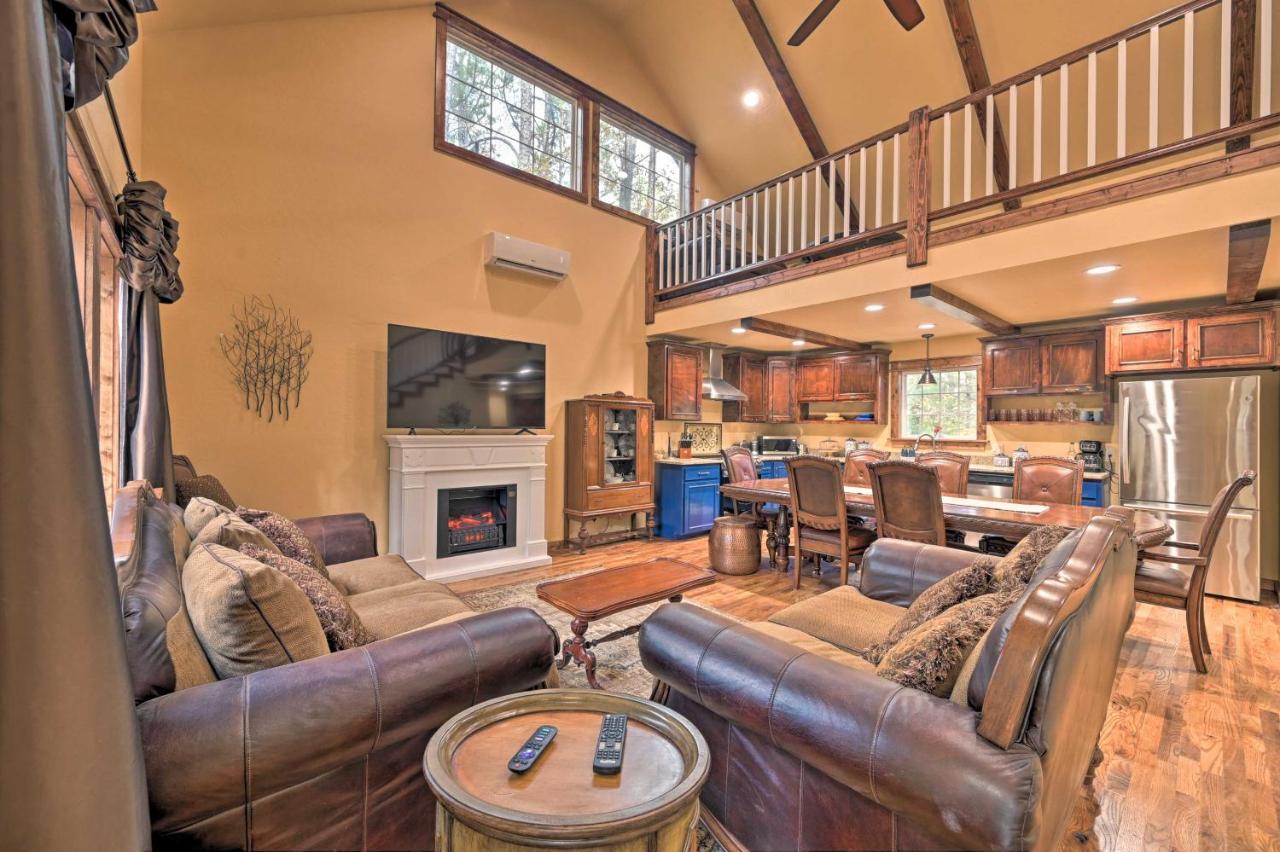 Tudor-Style Broken Bow Cottage With Hot Tub And Decks! Stephens Gap Dış mekan fotoğraf