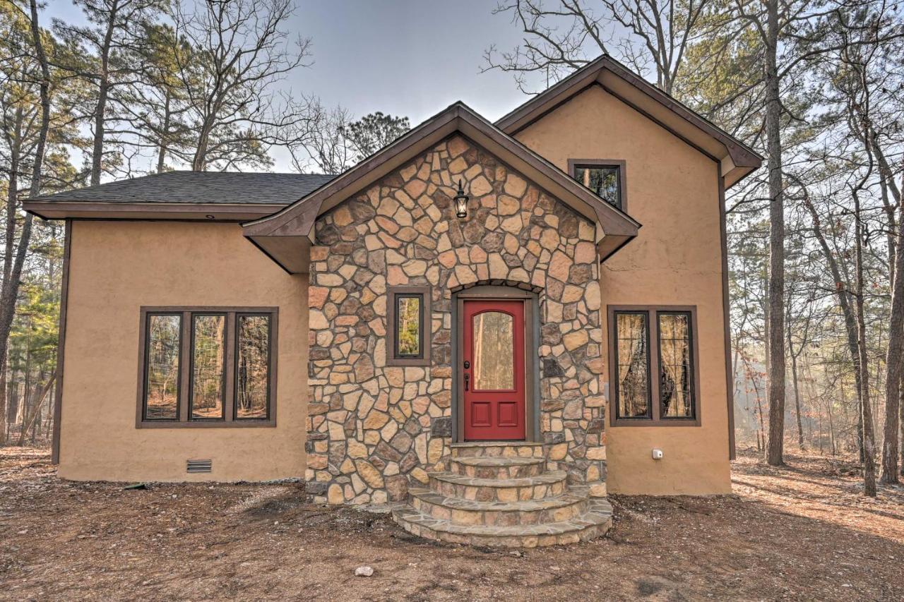 Tudor-Style Broken Bow Cottage With Hot Tub And Decks! Stephens Gap Dış mekan fotoğraf